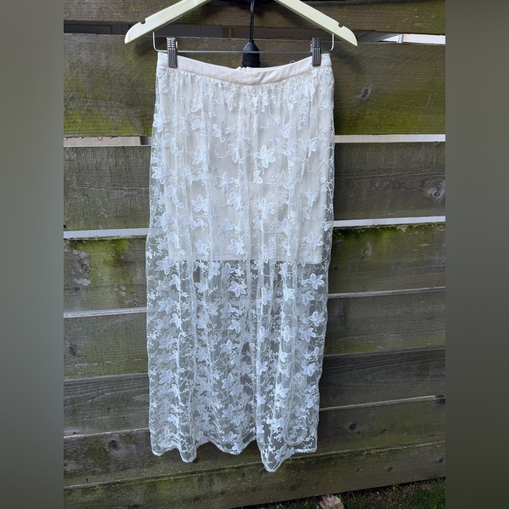 Charlotte Russe Y2K Lace Maxi Skirt Feminine Fairy‎ Coquette White Floral Summer